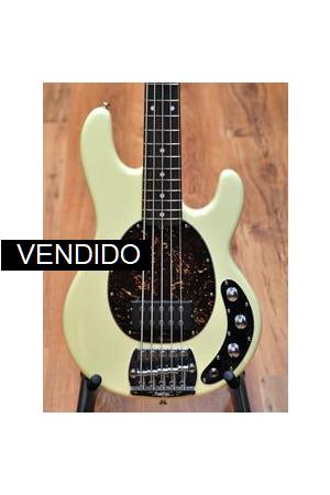 Musicman Classic Stingray 5 White Musicman Classic Stingray 5 White